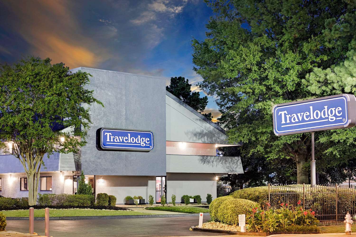 Travelodge by Wyndham College Park 3/25