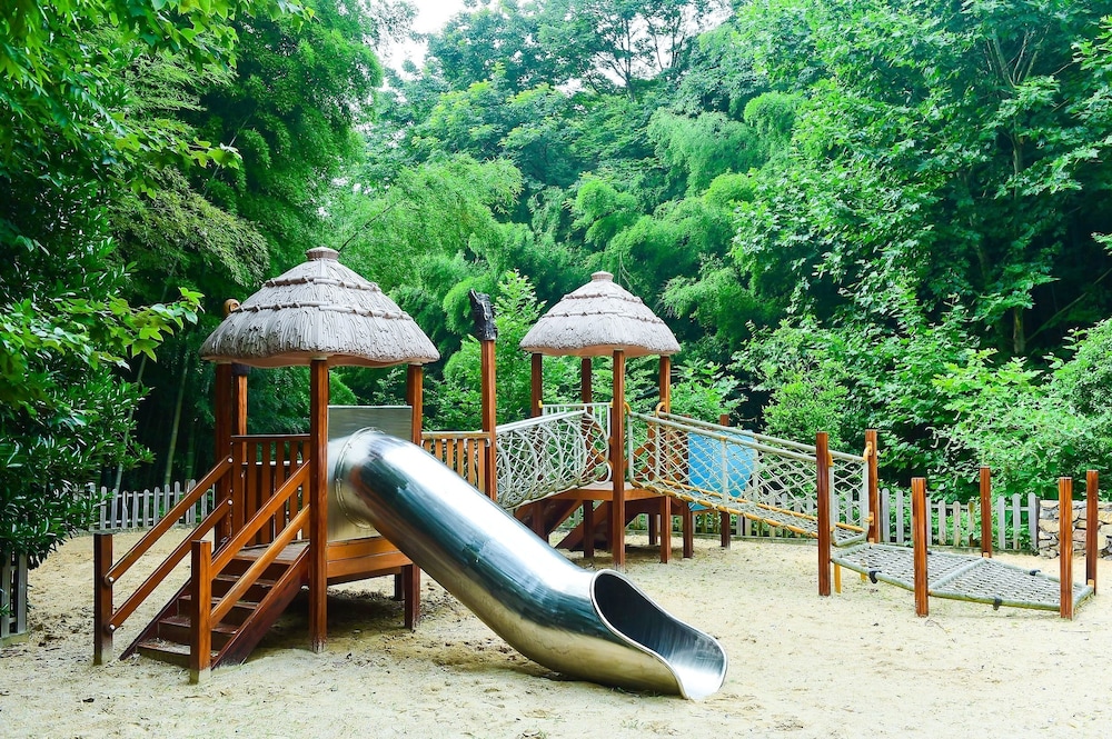 Meijie Mountain Hotspring Resort 30/43