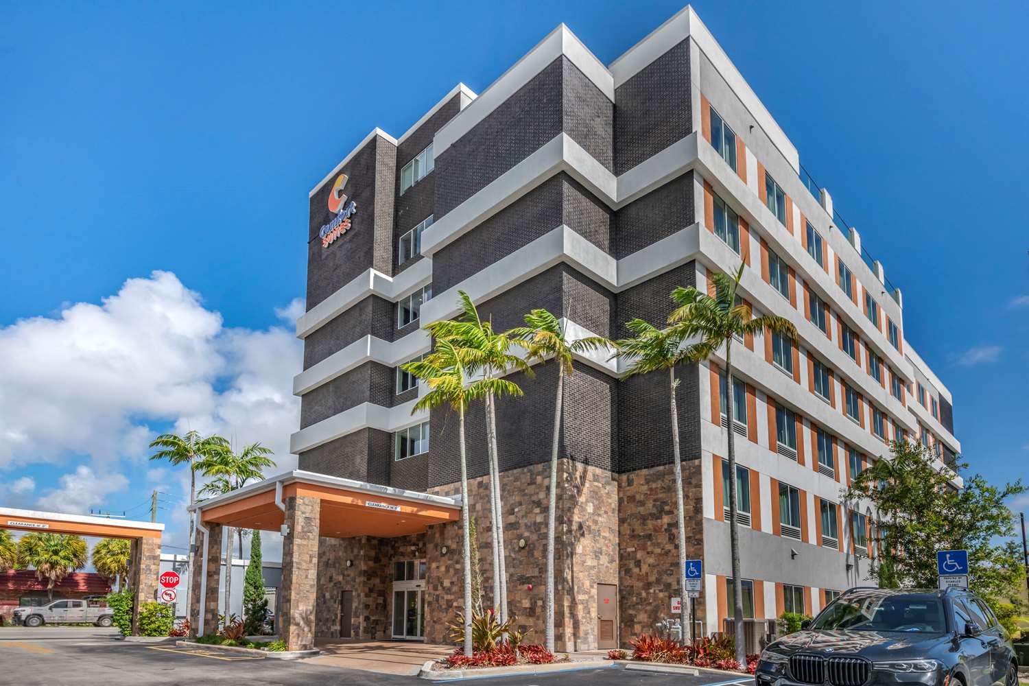Comfort Suites Fort Lauderdale Airport & Cruise Port in DANIA BEACH - FL