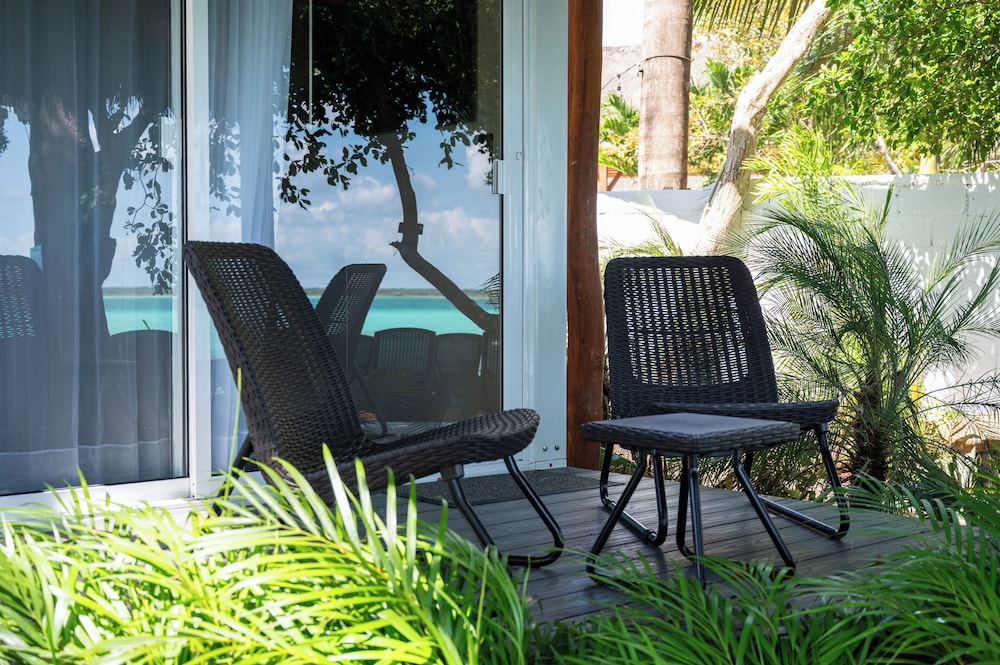 Casa Aakal Lagoon Front 39/44