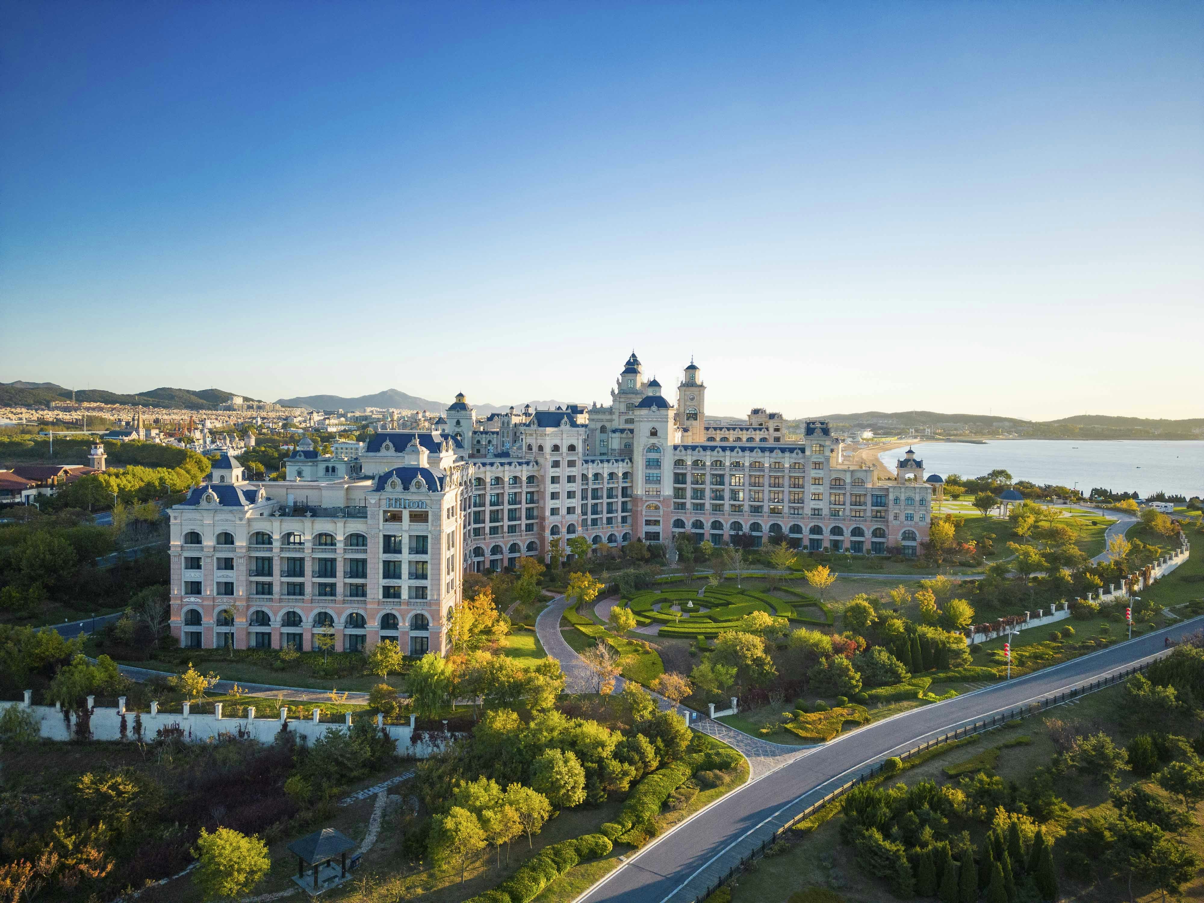 Hilton Dalian Golden Pebble Beach Resort 2/44