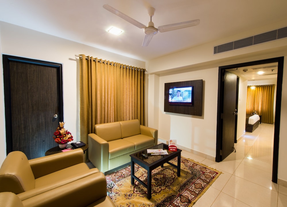 Plazza Hotel Trichy 32/42
