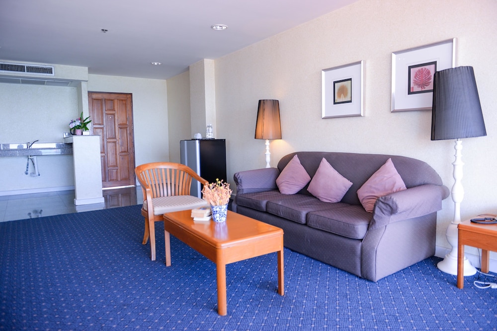 Sandy Spring Hotel 46/71