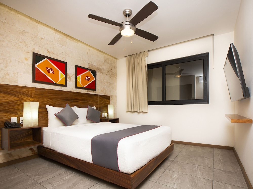 Grand Fifty Suites 17/65