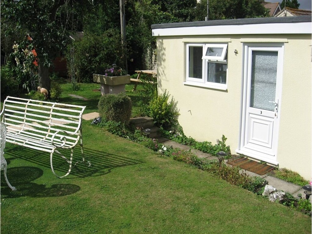 Hillside Self Catering 18/20