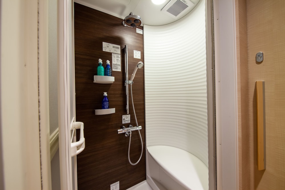 Y S Cabin And Hotel Naha Kokusaidori 8/58