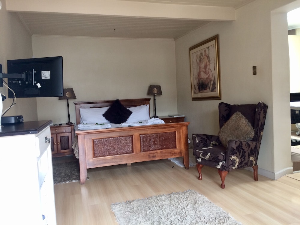 Harfield Guest Villa 4/50