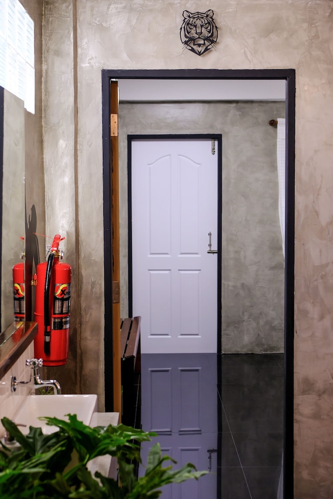 Baan Lung Poshtel 9/32