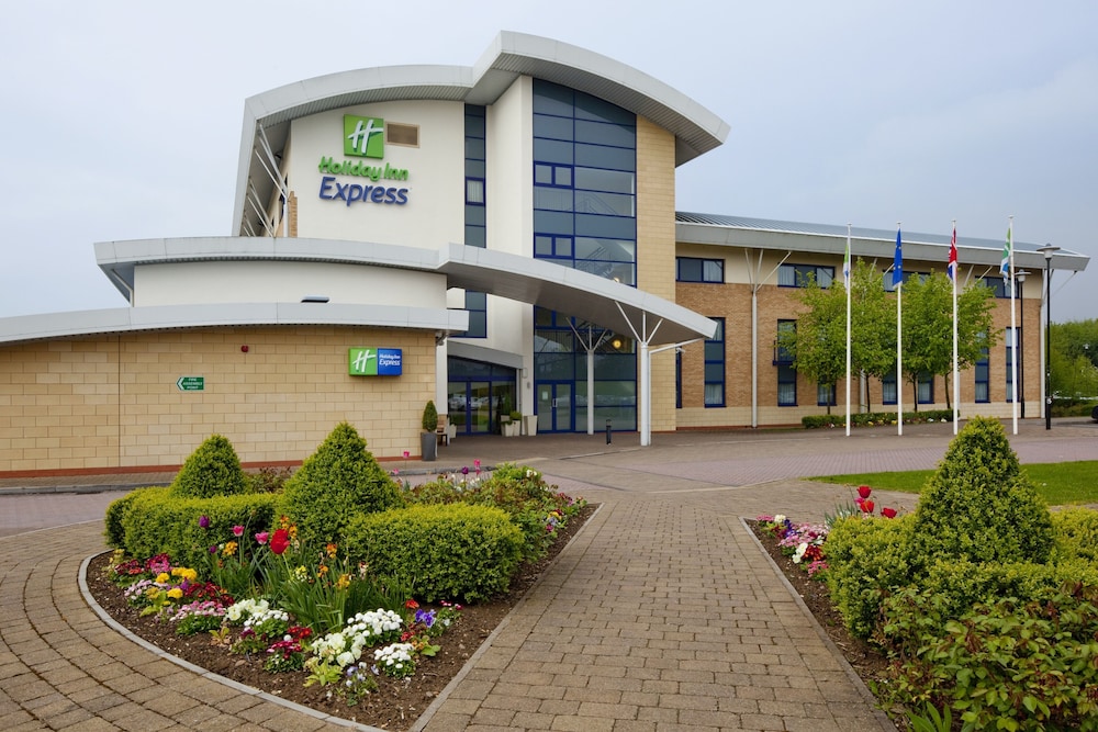 Holiday Inn Express Northampton - South, an IHG Hotel 1/64