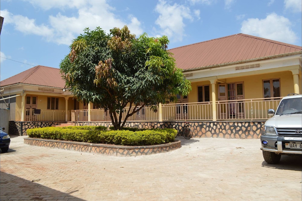 Camp Fred Hotel 22/23