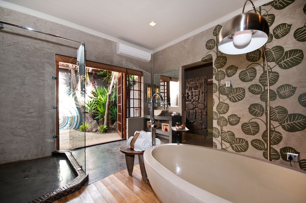 Singa Town Lodge 54/58