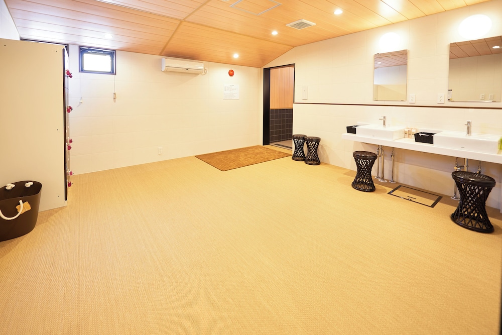 Hotel Kan-raku Honjo-Waseda Ekimae 34/46