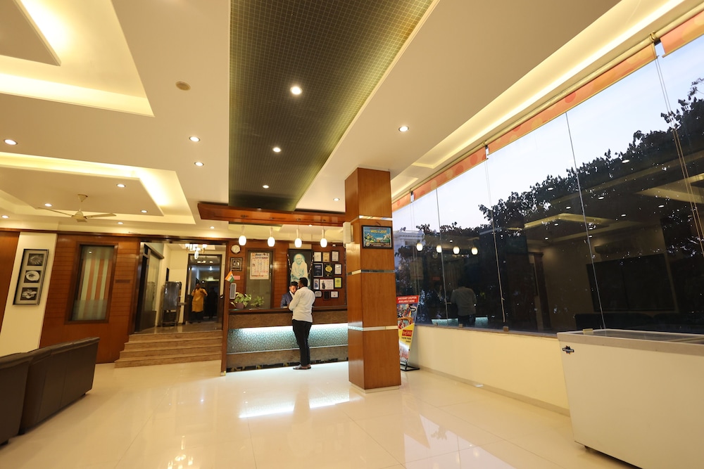 Hotel Sai Grand Castle Inn 7/38