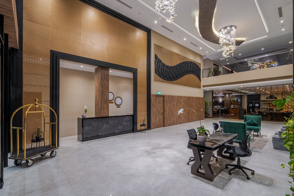 Eastern Hotel Bojonegoro 12/50
