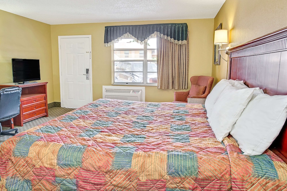 Days Inn By Wyndham Orange City/Deland 19/39