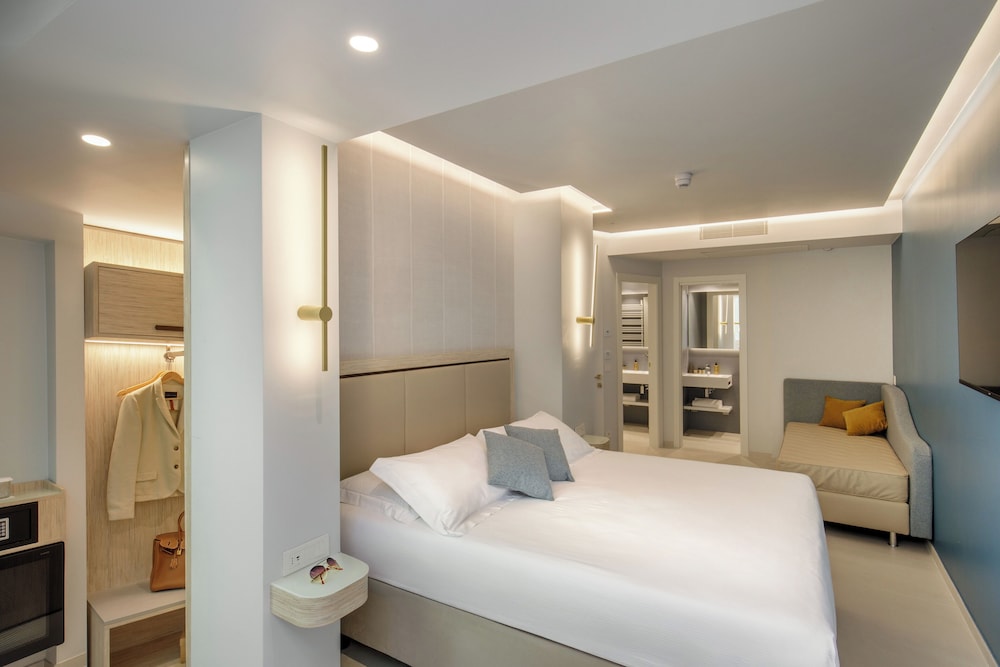 Ambasciatori Suite Hotel 77/110