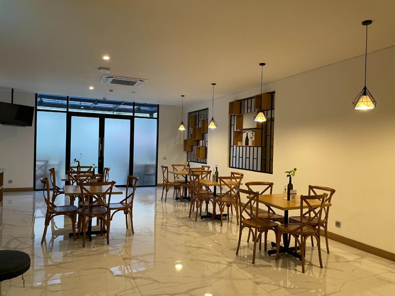 Ra Inn Kemang 13/17