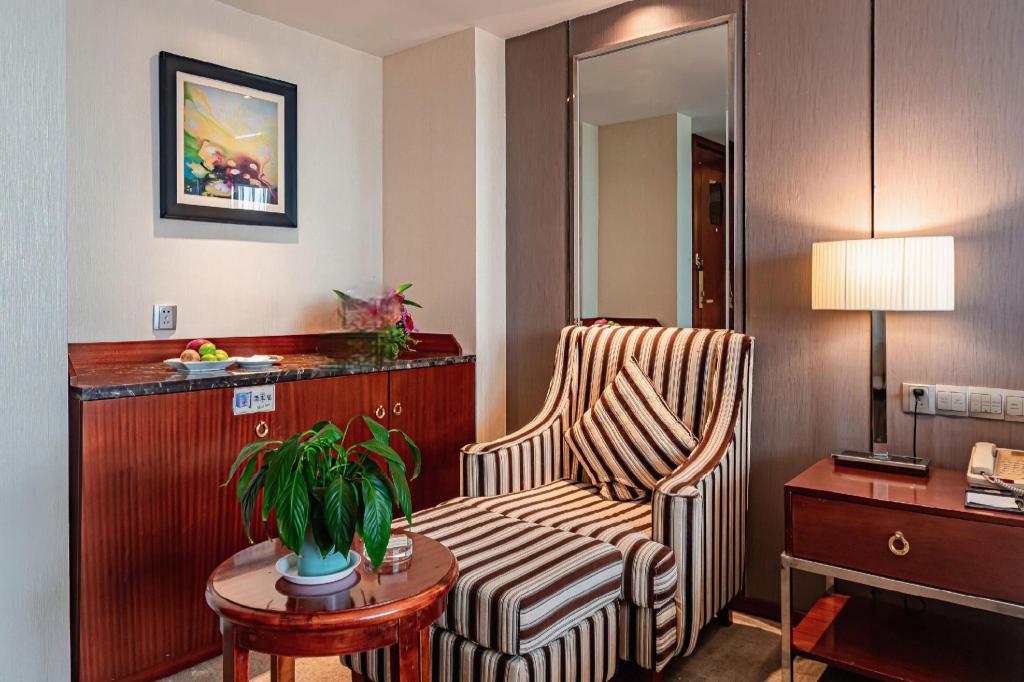 Rezen Kingtown Hotel (Chongqing Liangping) 36/53