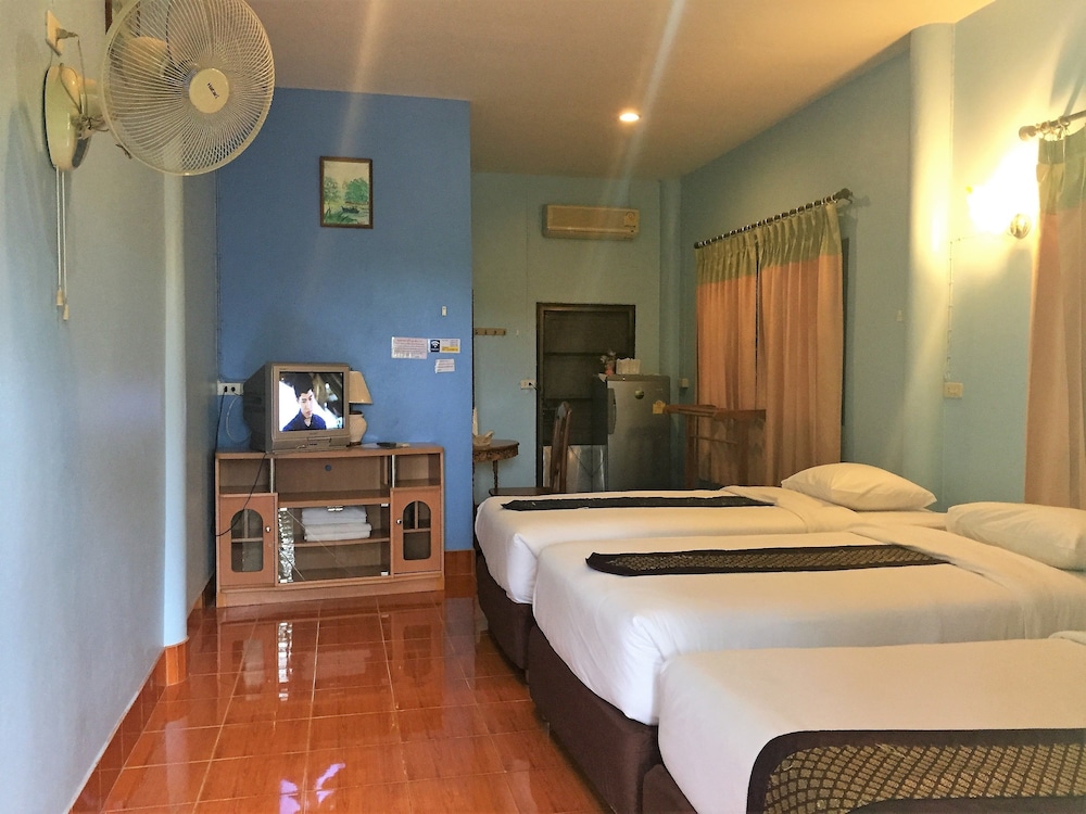 Baan Ing Khao Resort 11/50