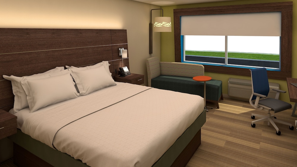 Holiday Inn Express Suites Atmore North 15/48