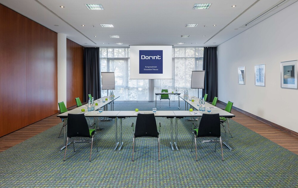 Dorint Kongresshotel Dusseldorf / Neuss 35/44