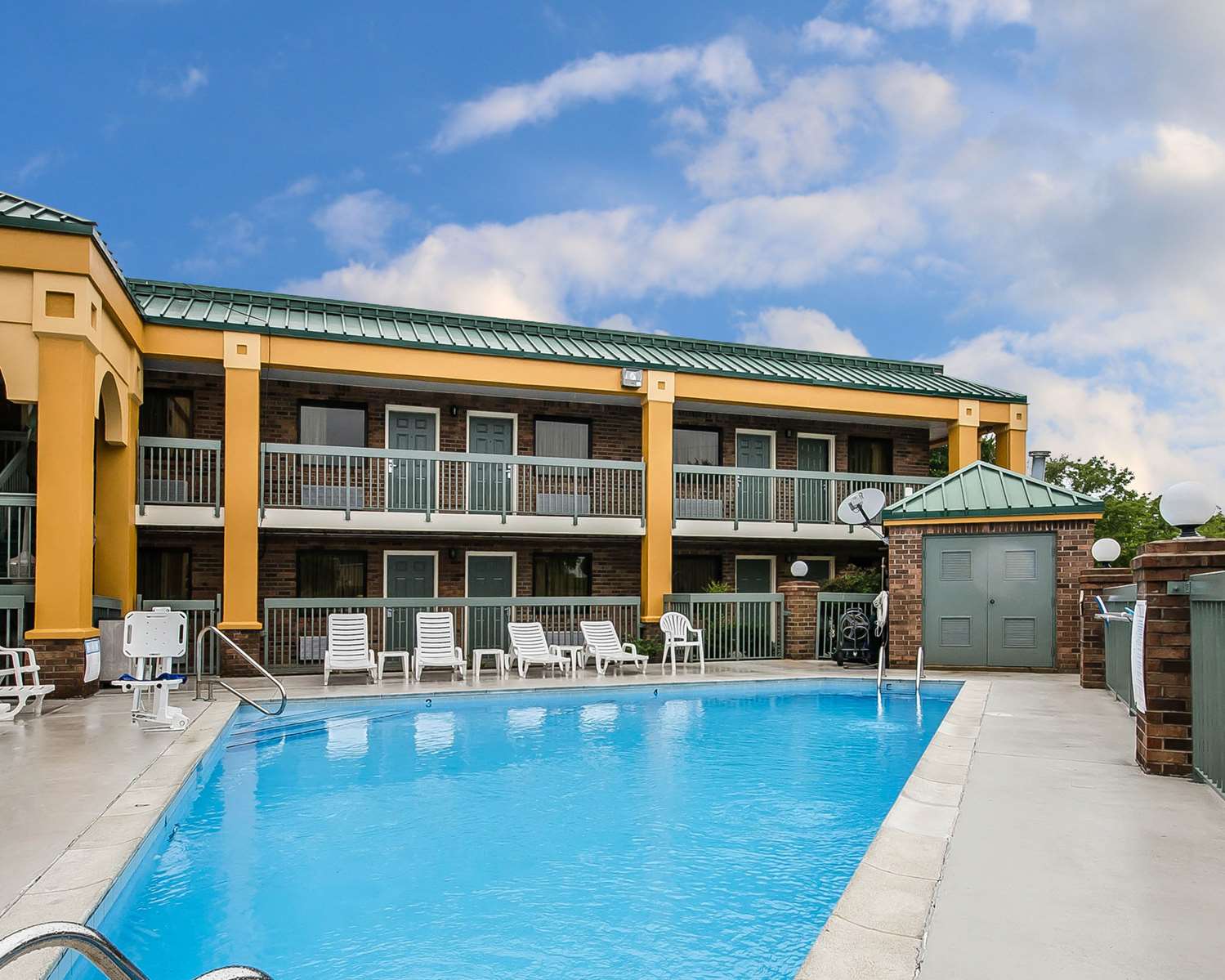 Quality Inn Franklin South 2/30