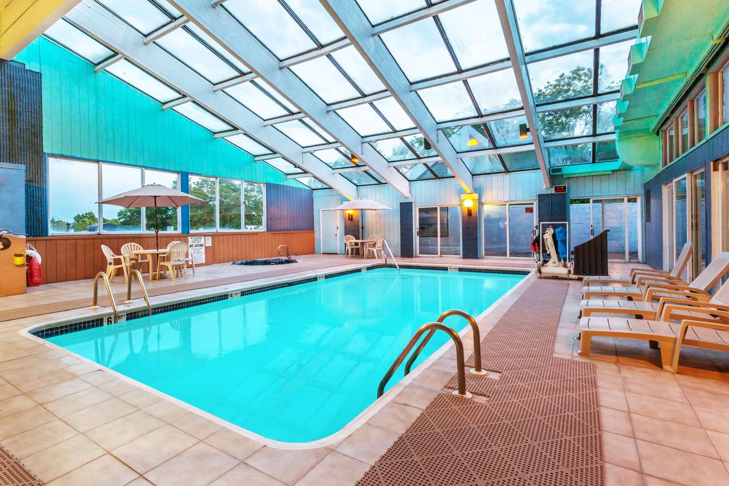 Days Inn by Wyndham Scranton PA 16/26