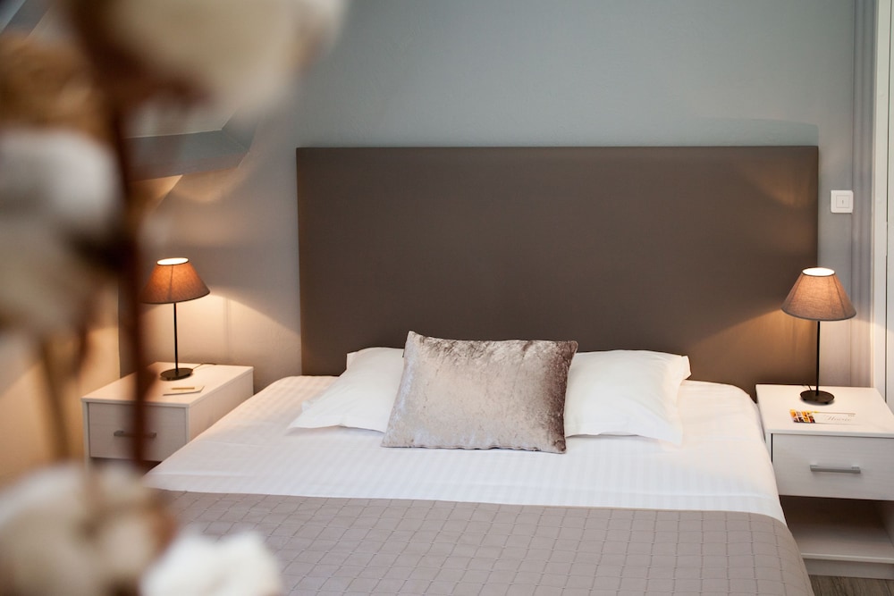 Hotel La Hoirie 27/49