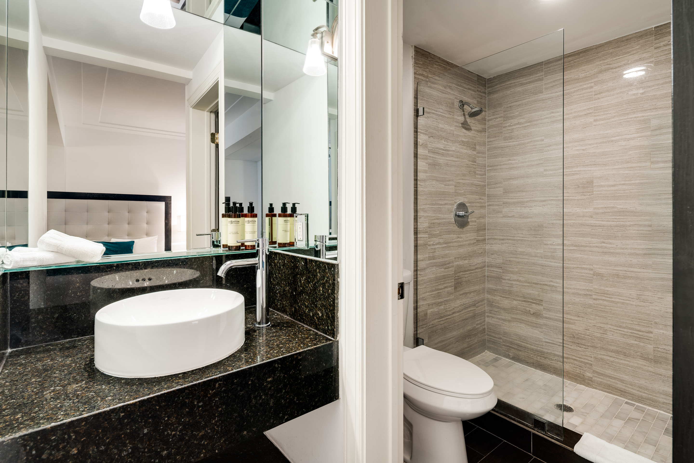غرفة بسريرين كوين، Riviera Suites South Beach 7/10