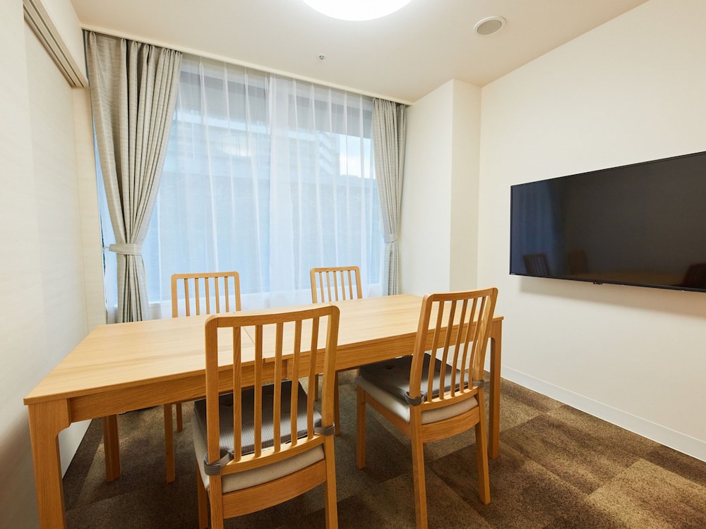 Rembrandt Hotel Atsugi 46/63