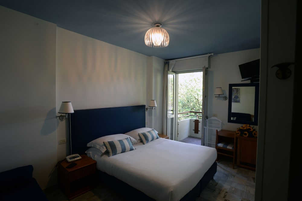 Hotel Giulio Cesare 24/46