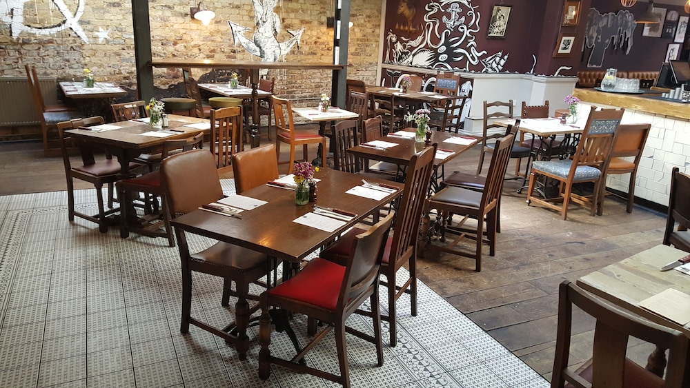 The Old Ship Inn Hackney 37/50