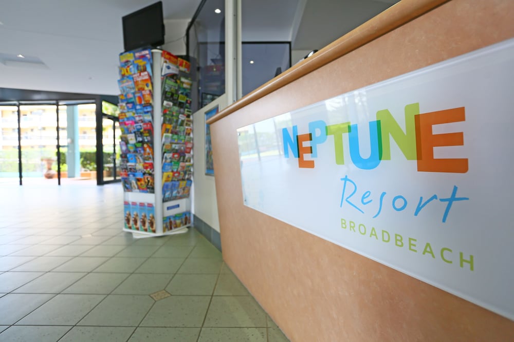 Neptune Resort 9/80