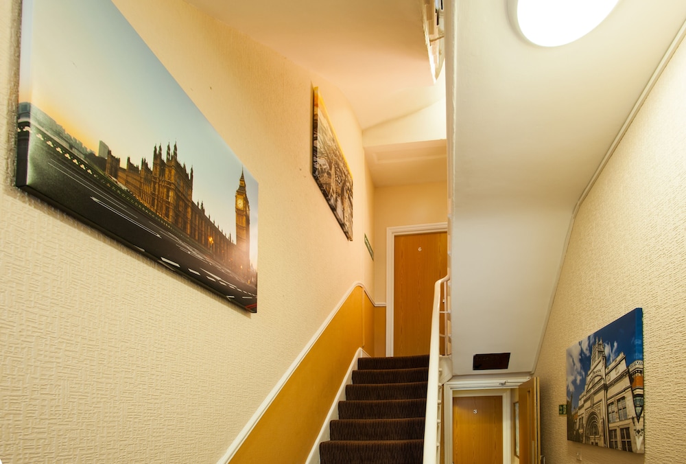 The Dover Hotel 32/43