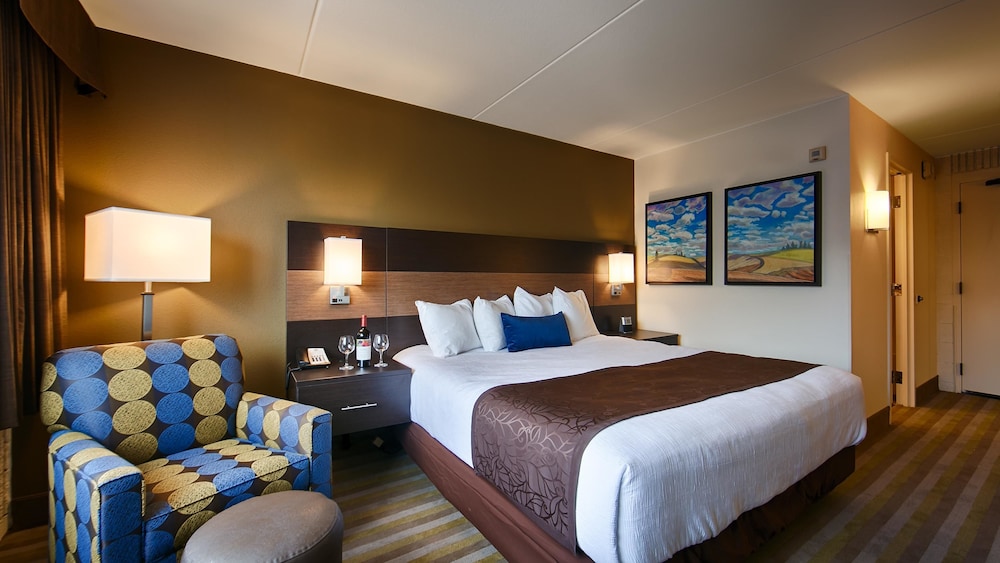 Best Western Plus University Inn 13/48