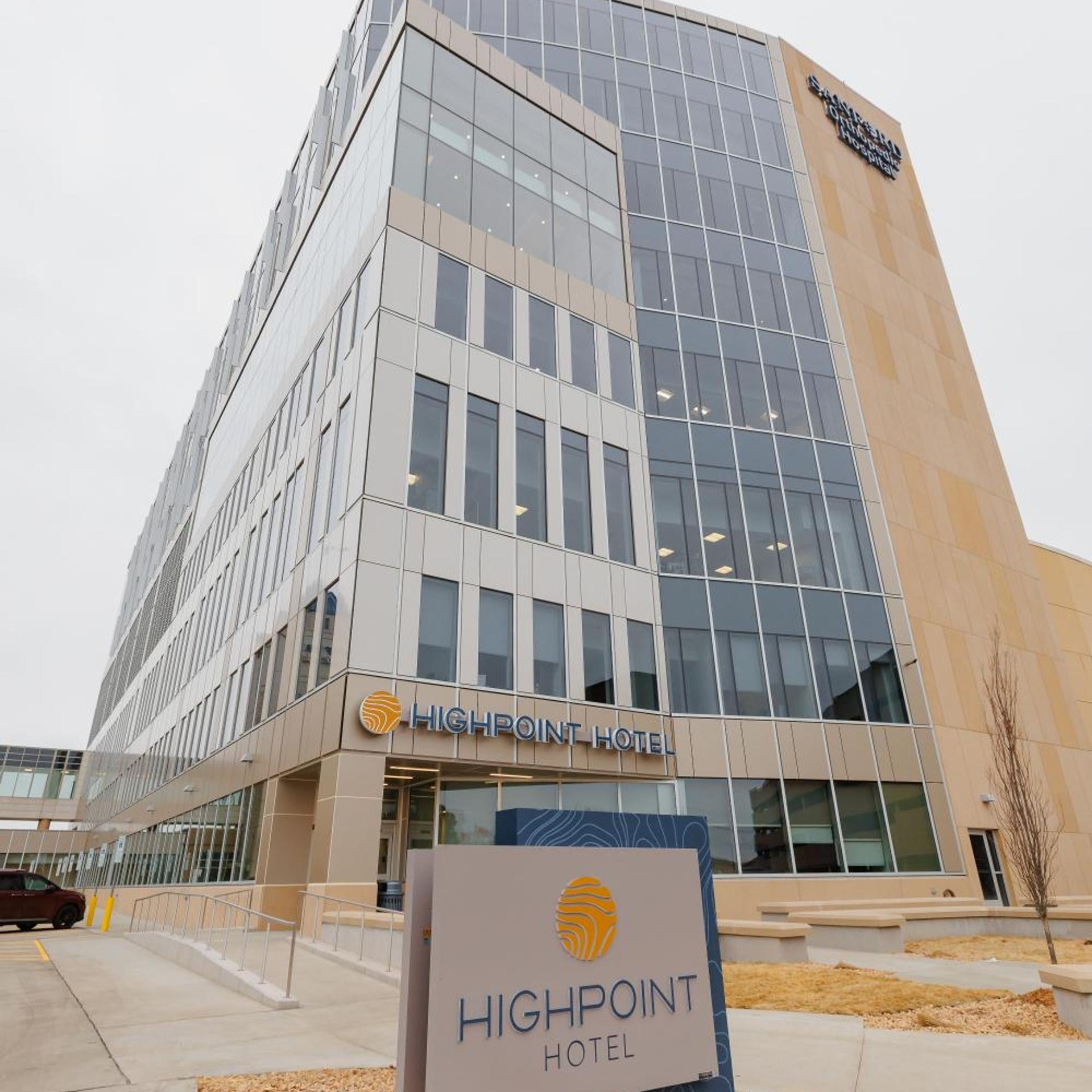 Highpoint Hotel 2/50