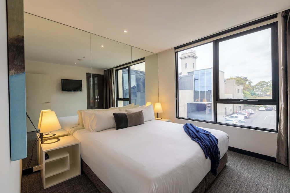 MainStay Suites Hawthorn 16/48