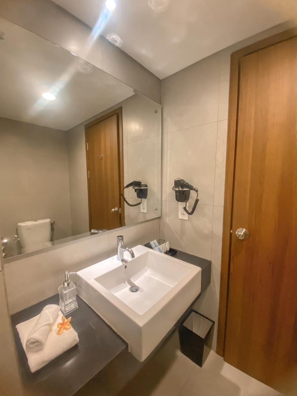 BeSS Mansion Hotel Surabaya 50/50