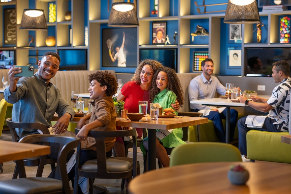 Aloft Orlando Lake Nona 25/49