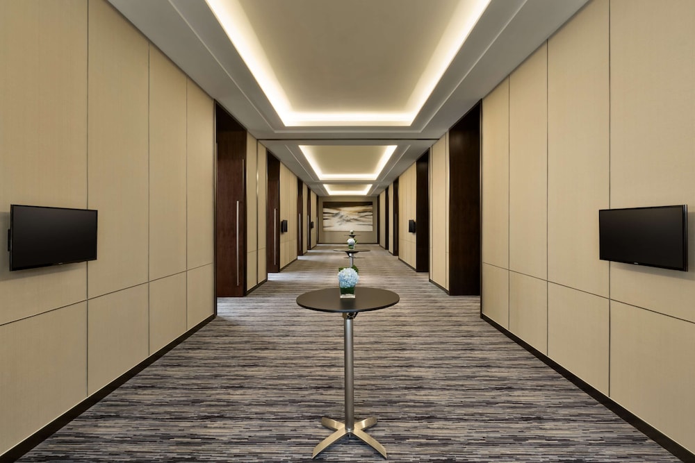Hyatt Place Shanghai New Hongqiao 36/40