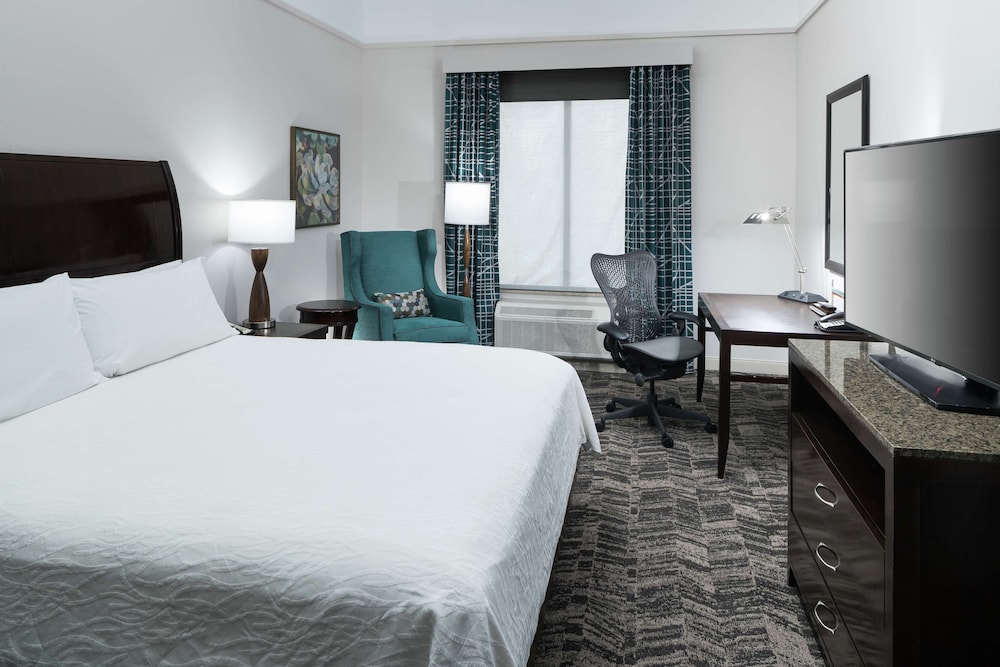 Evolution, King Bed