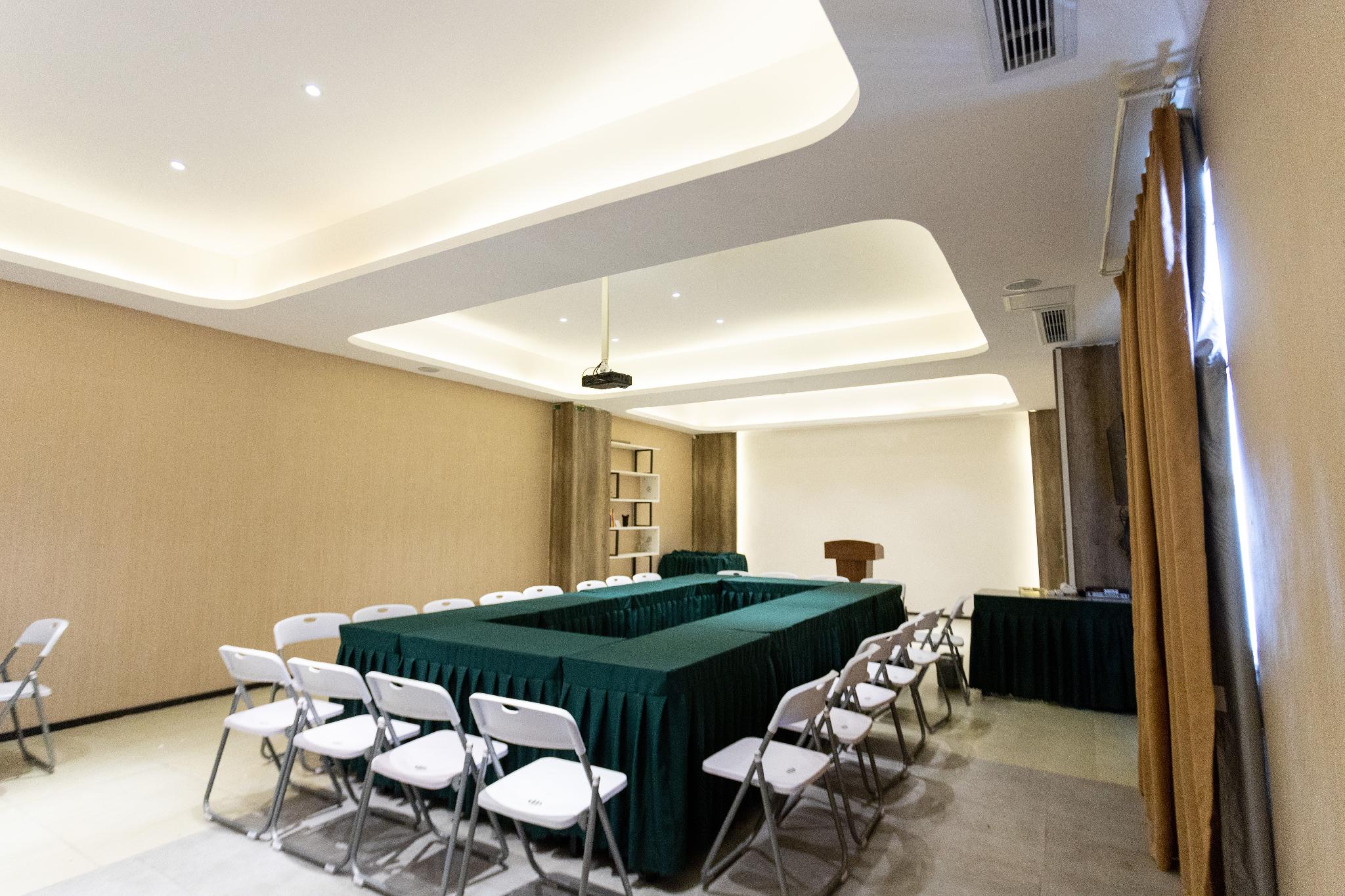 7 days premium hotel (Kaizhou District Government Plaza, Chongqing) 13/47