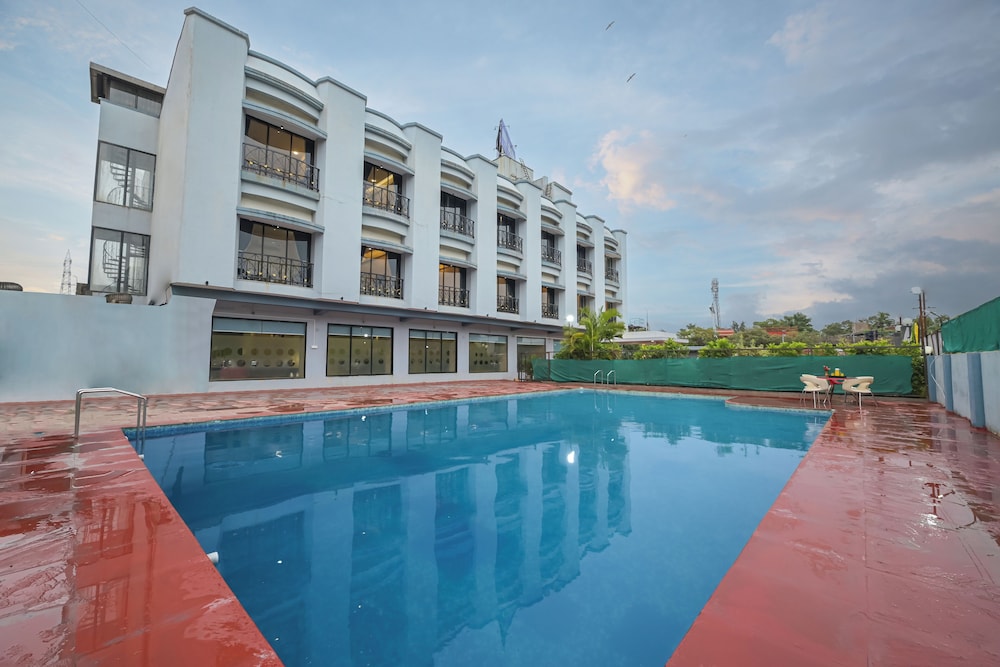 Hotel Aristro 1/50