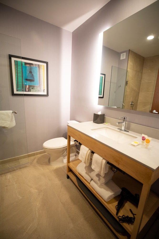 Hyatt Place Saltillo 32/33