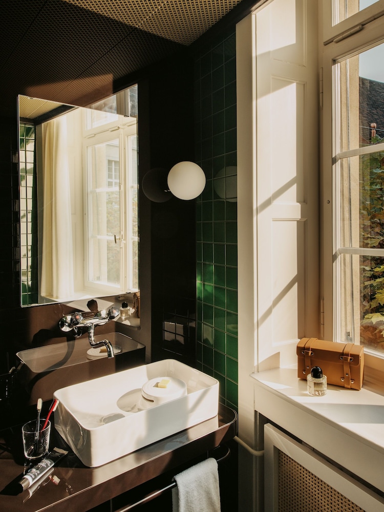 Volkshaus Basel Hotel 35/36