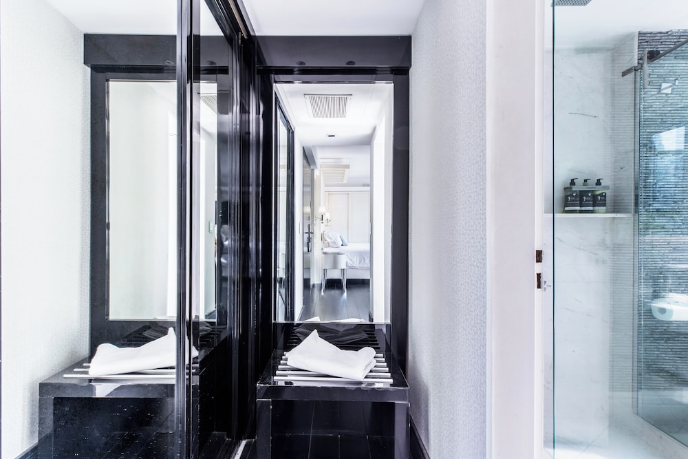 1828 Smart Hotel 69/69