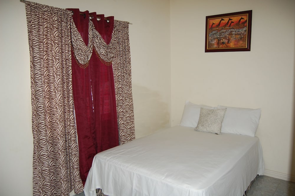 Celebrity Villa Jamaica 22/50