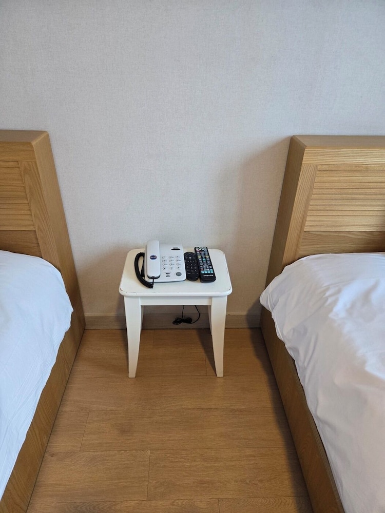Zamong Hotel 28/48