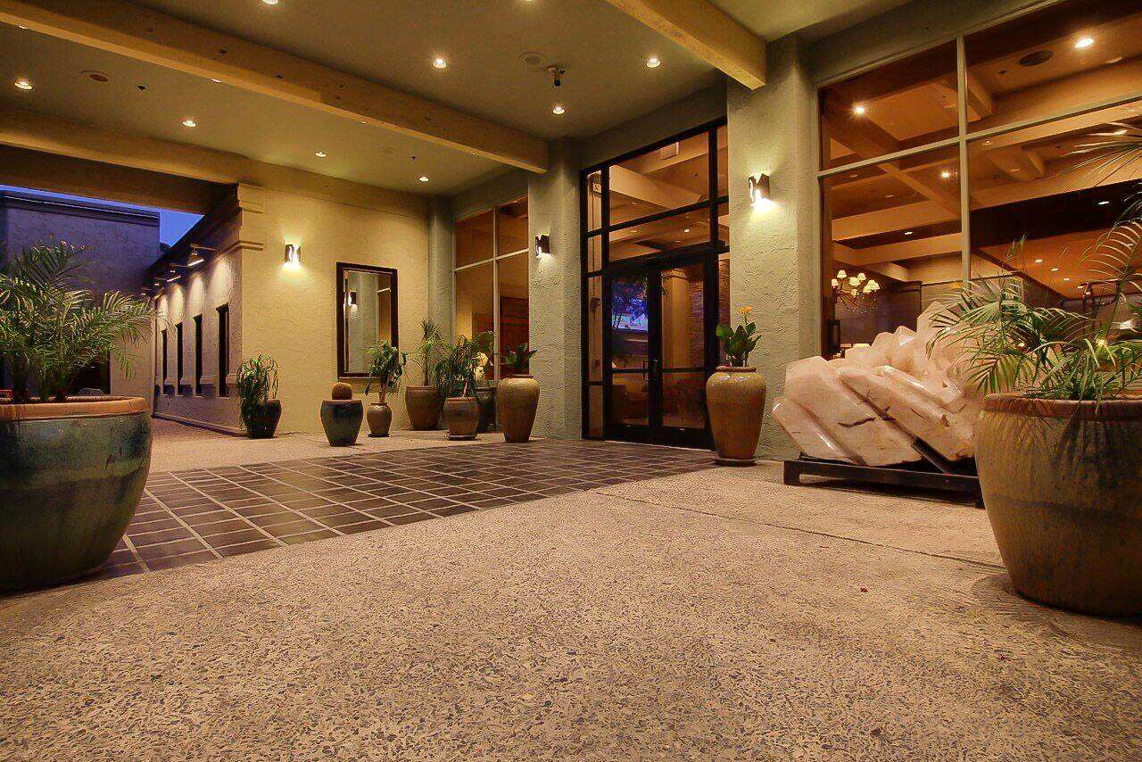 Ramada by Wyndham Tucson 33/63