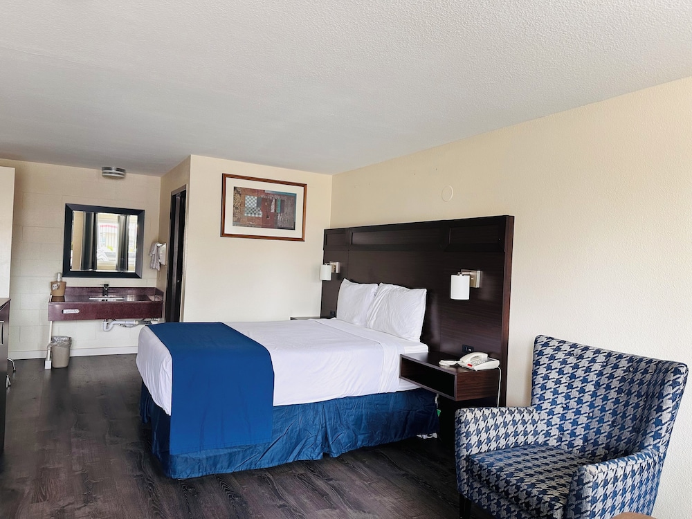 Northwoods Motel 13/39